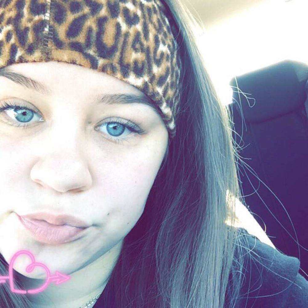 Meet your Posher, Kira